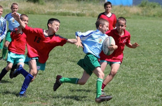 Горнооряховско училище единствено в областта със занимания по ръгби