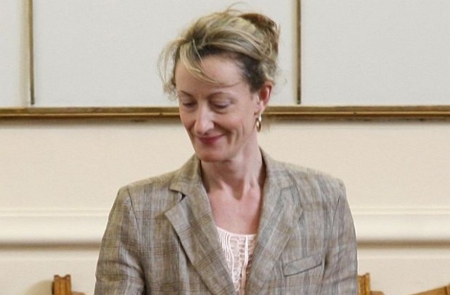 Правосъдният министър разяснява риска от загуба на евросредства