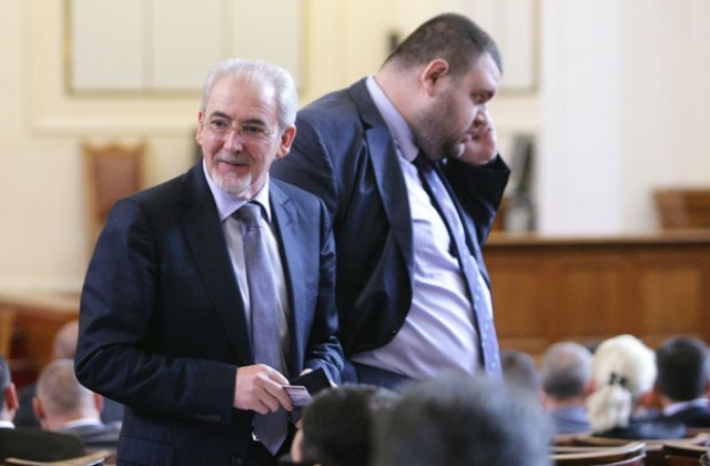 Скоро вътрешният министър ще стане вицепремиер, напомни Местан