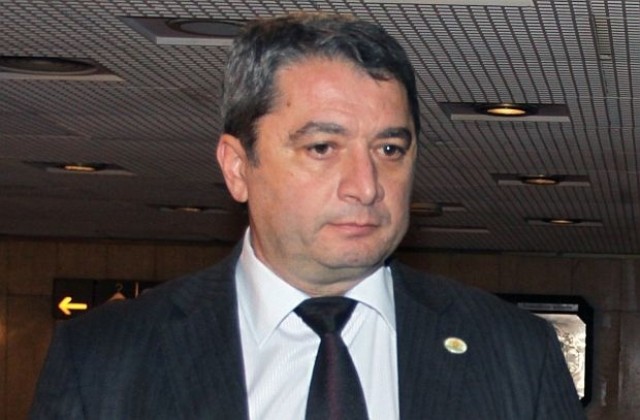 Емануил Йорданов: Обявяването на Пеевски за престъпник е прибързано