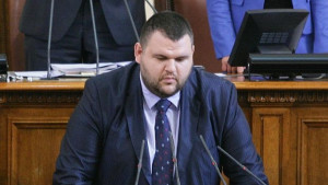 Картите на масата