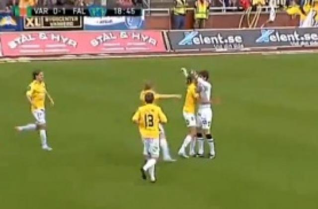 ВИДЕО: Шведски вратар вкара с удар от 90 метра