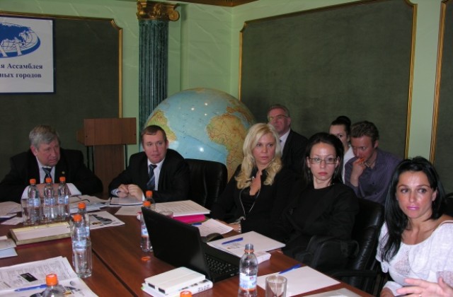 Кметове и бизнесмени търсят инвестиции за развитие на градовете