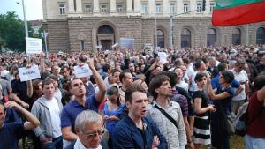 Над 15 000 души излязоха на протест в столицата