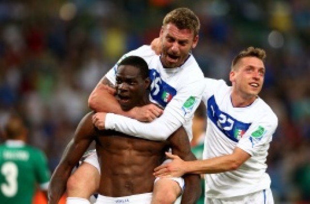 ВИДЕО: Италия тръгна стабилно на „Маракана“, Пирло и Балотели отказаха Мексико