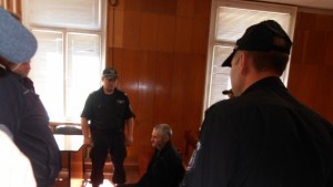 Постоянен арест за мъжа убил баща си