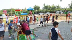 Обновяват детските площадки в Търговище