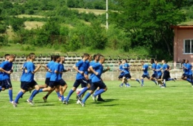 ЦСКА и Черноморец играят контрола