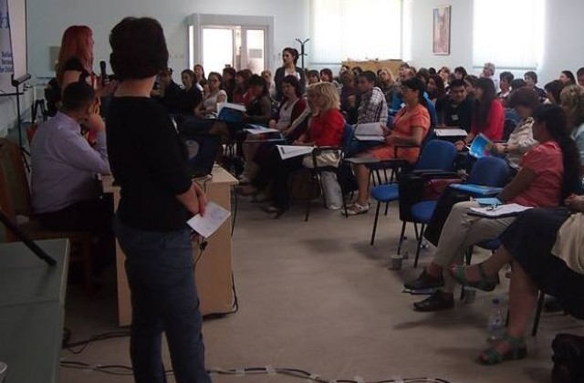 Представители на Общинско училищно настоятелство - Болярово участваха в годишната среща на Национална мрежа за децата