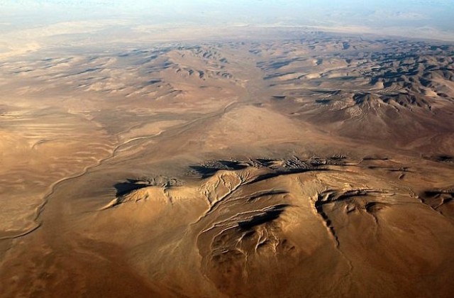 Пустинята Атакама поглъща Чили