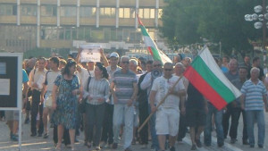 Призоваха губернатора Палев да се маха