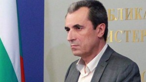 Орешарски на конци