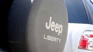 Крайслер изтегля 27 милиона джипа заради проблеми с резервоара