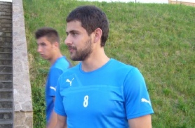 Официално: Цветан Генков подписа за три години с Левски