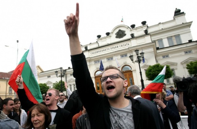 Валери Симеонов поведе протеста на НФСБ