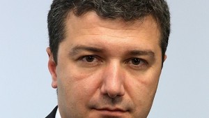 Енергийната комисия гласува мерки за намаляване цената на тока