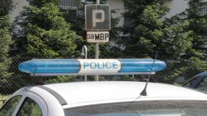 Невинен пострада при масов бой между враждуващи групи