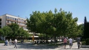 Граждани се жалват от мобилните оператори