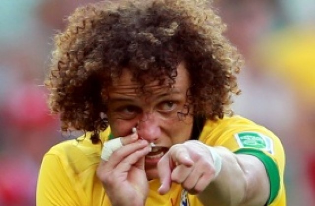 Давид Луис ще се оперира