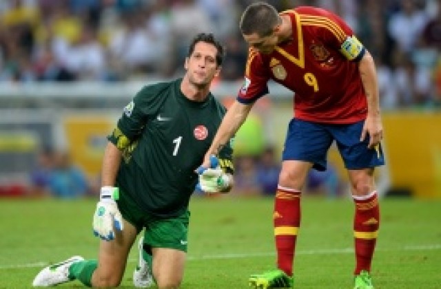 ВИДЕО: Испания спря на 10 срещу Таити