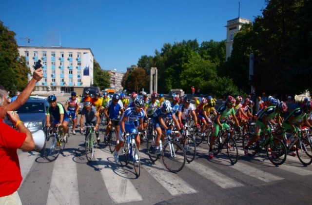 Габрово приема ХІІІ колоездачно състезание за купата „Буката-Чанлиев-Мано”