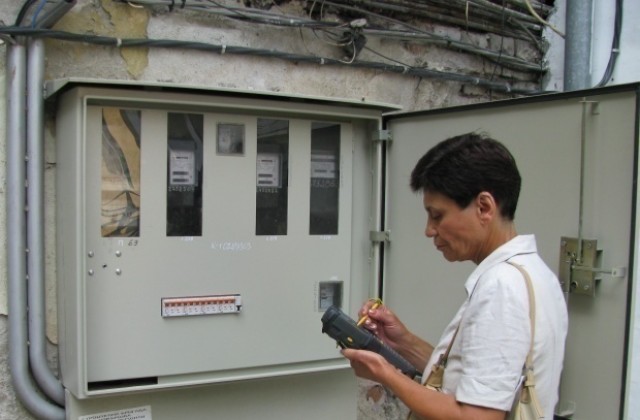 13 кражби на ел. енергия установи ЧЕЗ в Дупница