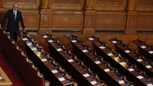 Депутатите осмислиха парламентарния контрол обсъдиха гъсеницата гъботворка