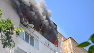 Жена почина след пожар в апартамент във Варна