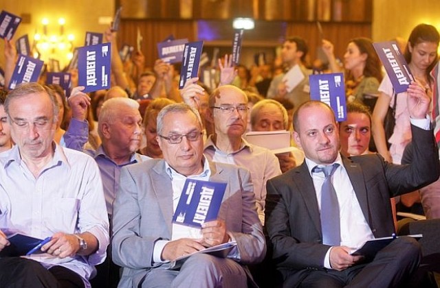 Само реформаторска десница може да върне държавата на хората, категоричен е Костов