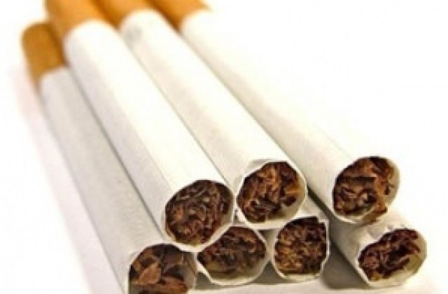 Митничари хванаха 10 000 къса нелегални цигари при акция