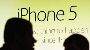 Златен iPhone 5 от Goldgenie