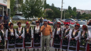 С еньовденски билки пожелаха успех на Куликов на изборите за