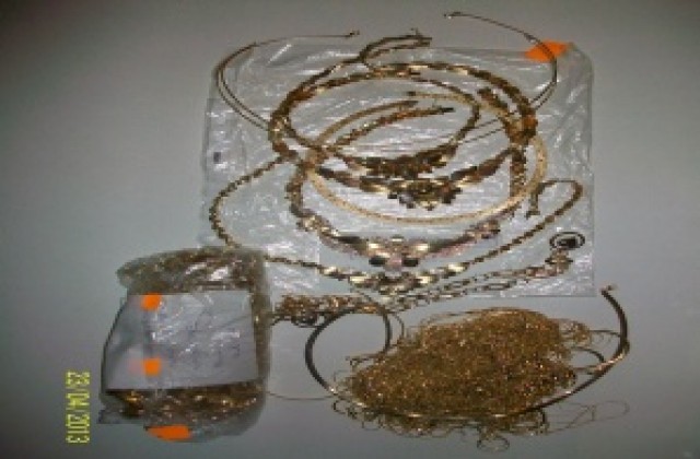 Над 8 кг злато на търг