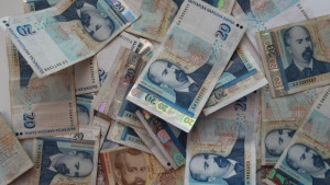 Изплащат аванс на работниците от ВМЗ Сопот до края на