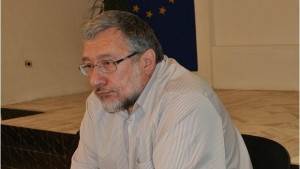 Др Валерий Митрев С отстраняването на др Близнаков се разбива