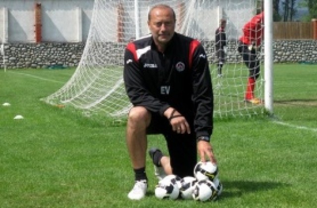 Емил Велев: До началото на първенството ще търсим класни играчи за всяка линия