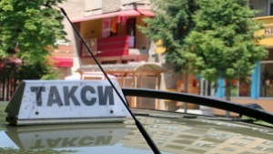 Фалшив таксиметров шофьор изгоря при проверка