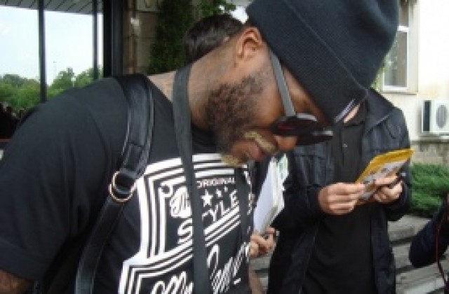 Ексцентричният Сисе: Бербатов е уникален, но се надявам да го победя