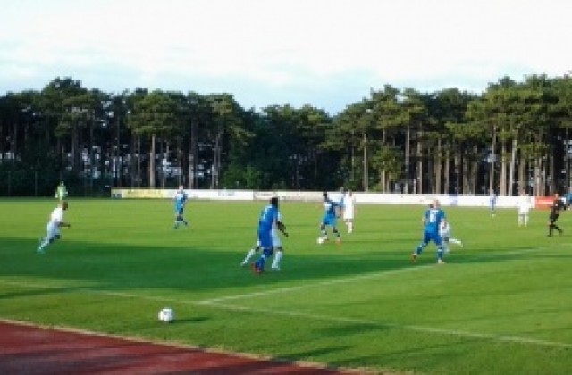 Левски изпусна успеха над Металург, Лопес се контузи