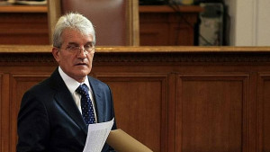 Удължиха регулаторния период за цените на топлото и тока