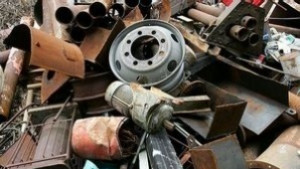 Габровец предал за скрап чуждо ремарке и лека кола