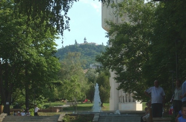 Пет награди връчват в празничния за Лясковец ден, отличават и 11 деца за постижения в различни области