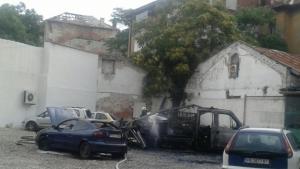 Пожар избухна в автомивка