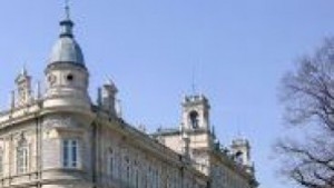 Драматичният театър излиза във ваканция