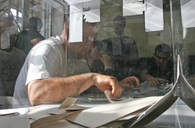 Сигнал в ОИК със съмнения за организирано гласуване във „Владиславово”