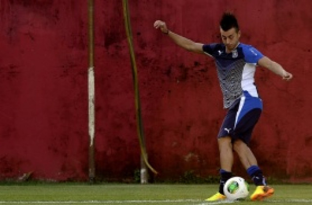 Челси също се точи за Фараона