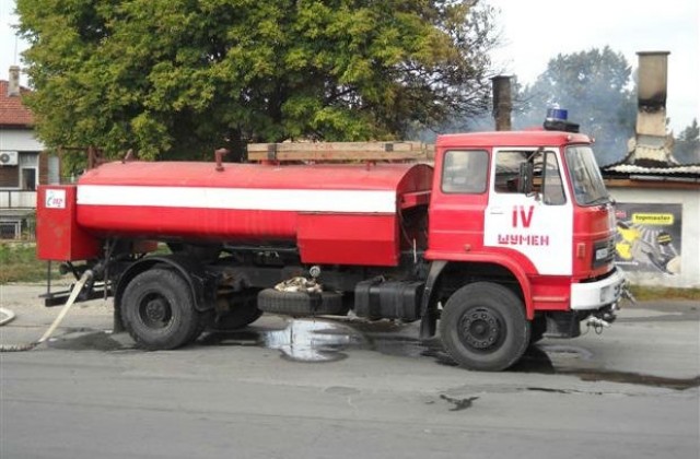 Пожарна катастрофира насред потопа в Кубрат