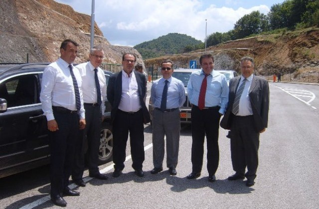 Гърците готови с пътя до Маказа в края на юли