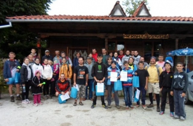 Хижа Чумерна домакинства традиционния празник на Еленския балкан