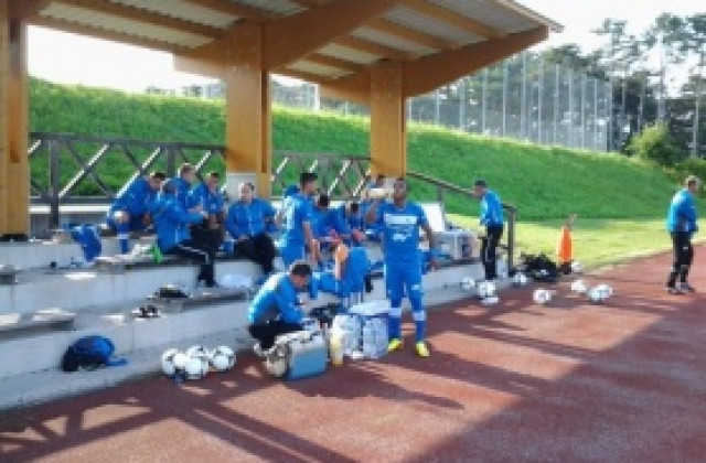 Левски почна тренировки в София, Старокин с травма